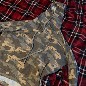 camo sweatshirt